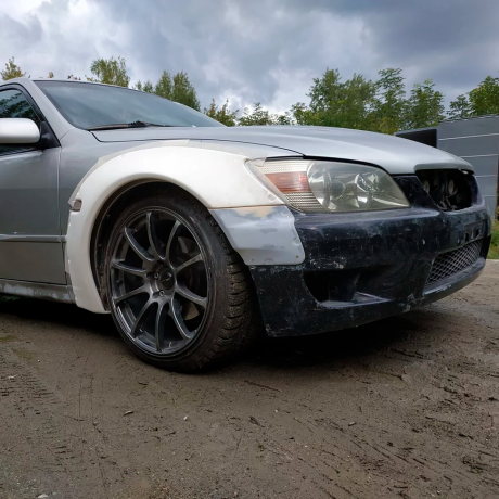 Накладки на передние крылья "CLINCHED style" +50мм для Lexus IS, Toyota Altezza купить недорого с доставкой в Нижневартовск